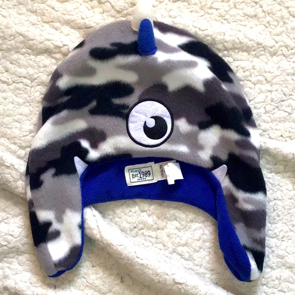 Children’s Place 1989🎄Monster camo ear flap hat - Picture 1 of 8